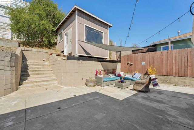 17324 Ehle St, Castro Valley CA: https://media.crmls.org/mediaz/3ca44450-8357-424b-a4f9-a86045436a7e.jpg