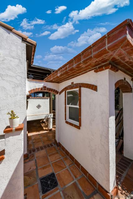 2541 Haller St, San Diego CA: https://media.crmls.org/mediaz/3ca723b4-6ff5-4319-93a3-222e0e8f2ebe.jpg