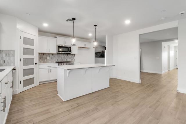 2125 Redding Way, Atwater CA: https://media.crmls.org/mediaz/3ca75584-c874-4a1f-a3b6-b5e6bc3b124a.jpg