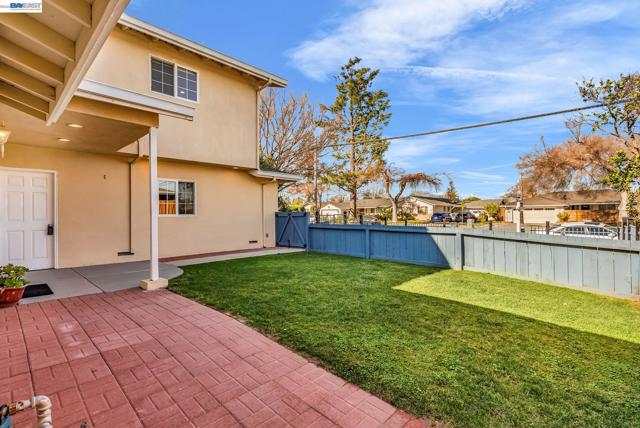 Image 3 of 43 For 1532 Kooser Rd