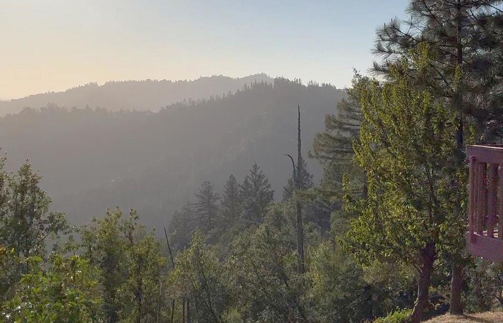 https://media.crmls.org/mediaz/3ca7f0b3-6424-4ae2-9074-7a3b3174307a.jpg?preset=X-Large
