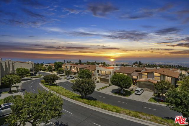 19 Hilltop Circle, Rancho Palos Verdes, California 90275, 2 Bedrooms Bedrooms, ,2 BathroomsBathrooms,Residential,Sold,Hilltop,22181005