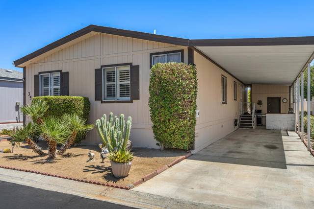 15300 Palm Drive, Desert Hot Springs CA: https://media.crmls.org/mediaz/3ca88068-301e-4396-b1e6-da193deda39d.jpg