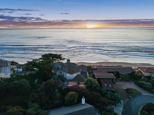 170 Hillview Way, La Selva Beach CA: https://media.crmls.org/mediaz/3ca9a7a5-a12e-4b98-af3d-38a54c0b8718.jpg