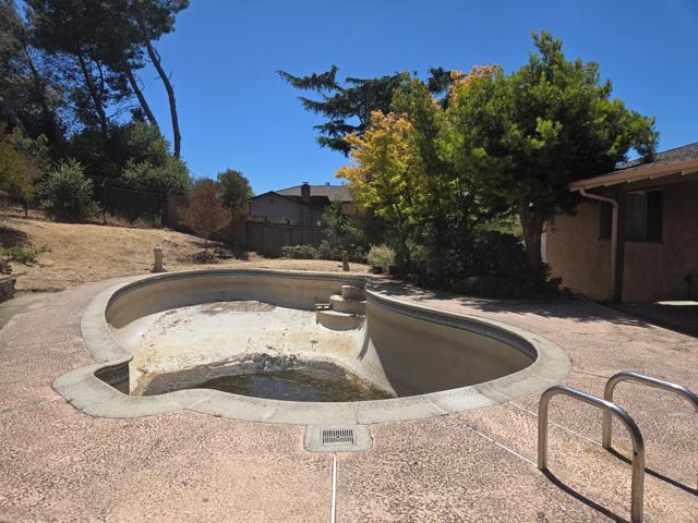 2847 Ralston Way, Hayward CA: https://media.crmls.org/mediaz/3cab4824-c929-4b07-9bfc-86e9bf985103.jpg