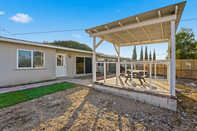 6431 37 Madrone Ave, San Diego CA: https://media.crmls.org/mediaz/3cab551a-1a2c-4fc4-88e9-a81c79ef0fca.jpg