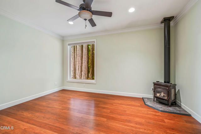 16611 Pearl Ranch Road, Fort Bragg CA: https://media.crmls.org/mediaz/3cab8166-79b0-4cbb-911b-3da0f0ae0881.jpg