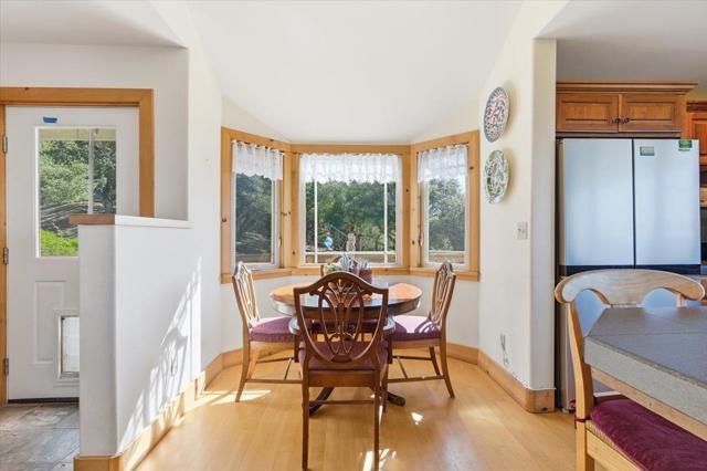 1175 Eagle Hill Road, Royal Oaks CA: https://media.crmls.org/mediaz/3cabbaa3-aa5b-4b30-a73d-b9ac1c6ff17e.jpg