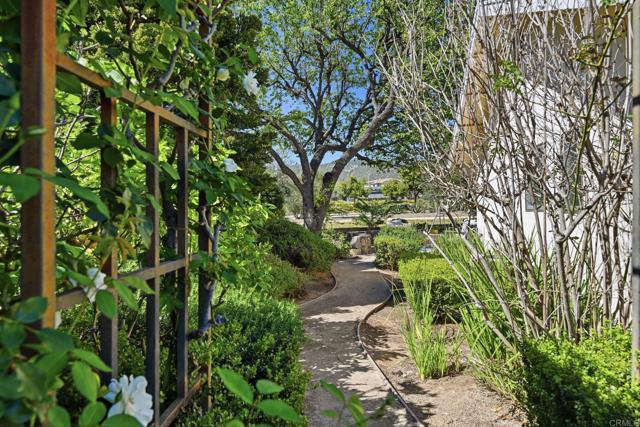 Detail Gallery Image 36 of 39 For 1754 Lorraine Pl, Escondido,  CA 92026 - 3 Beds | 2 Baths