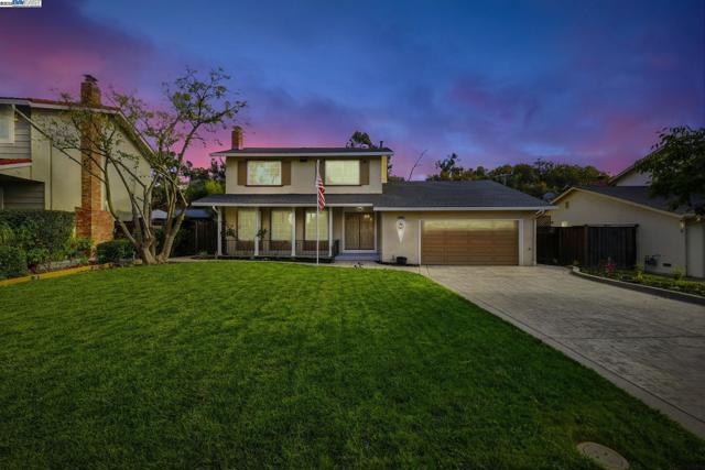 42293 Camino Santa Barbara, Fremont CA: https://media.crmls.org/mediaz/3cada989-4eaa-4c01-b150-e4075c2c4579.jpg