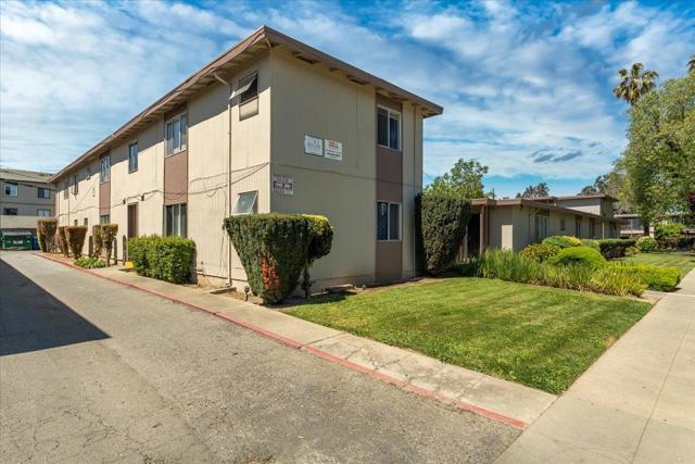 Image 2 of 3 For 423 26th Street