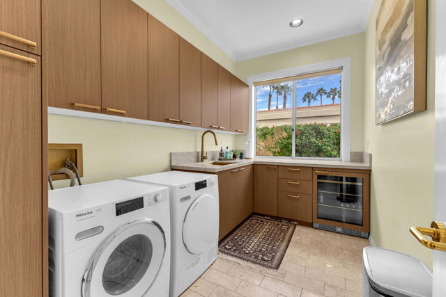 75273 Spyglass Drive, Indian Wells CA: https://media.crmls.org/mediaz/3cae857f-05fc-4ca8-8a74-6aa909f80da9.jpg