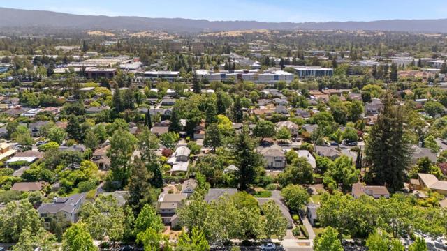 2608 Bryant Street, Palo Alto CA: https://media.crmls.org/mediaz/3cae94f1-e6c6-4f5c-bf93-01e3b44b56c7.jpg