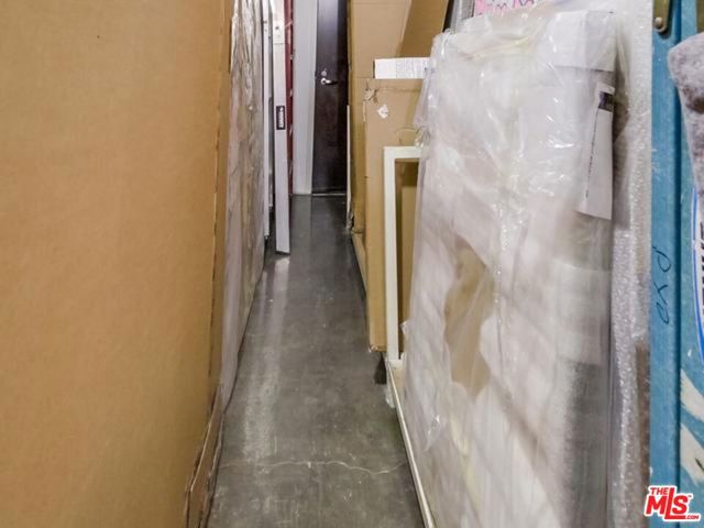 1100 S Hope Street, Los Angeles CA: https://media.crmls.org/mediaz/3caf45cd-0151-4180-844e-dc99396acaf5.jpg