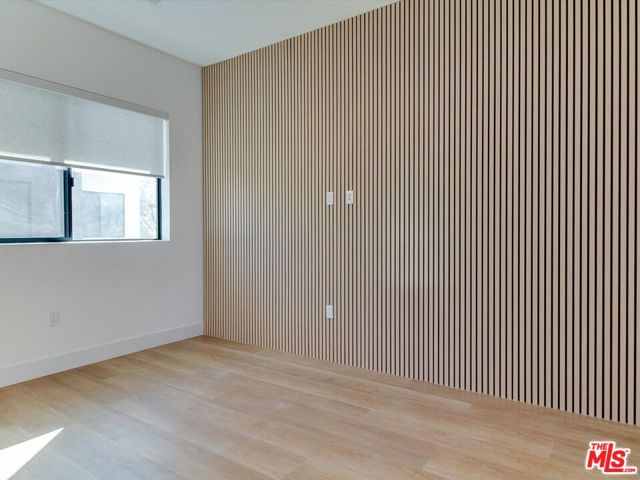 2817 S Redondo Boulevard, Los Angeles CA: https://media.crmls.org/mediaz/3cafa00d-3369-4eda-b38f-a7fb8e147215.jpg