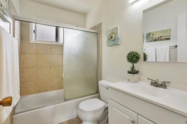 10357 Greenwood Court, Cupertino CA: https://media.crmls.org/mediaz/3cb00835-3c3d-4e57-bcb9-7d09faec594b.jpg