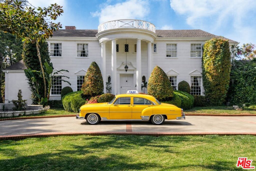 251 N Bristol Avenue