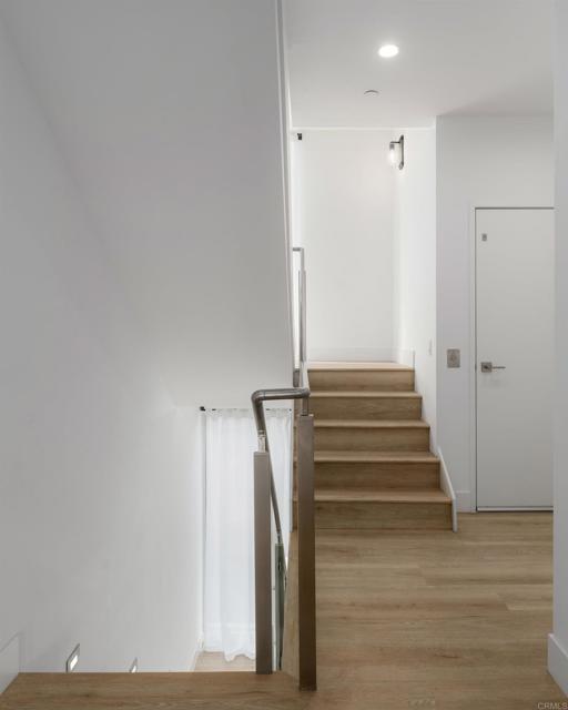 Detail Gallery Image 12 of 24 For 2648 State Street, Unit #E, Carlsbad,  CA 92008 - 3 Beds | 3/1 Baths