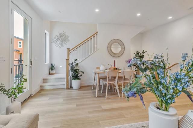 1251 Verano Road, Mountain View CA: https://media.crmls.org/mediaz/3cb27e03-1307-4b31-9221-ac6ced31c2a2.jpg