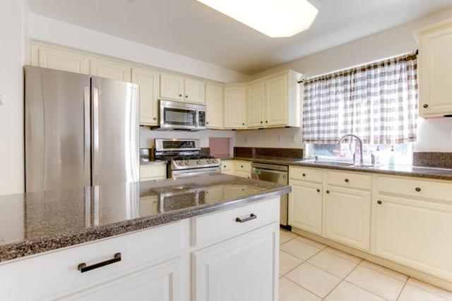 751 La Baig Drive, Hollister CA: https://media.crmls.org/mediaz/3cb28066-4923-415c-8f0d-0efdeb60b28c.jpg