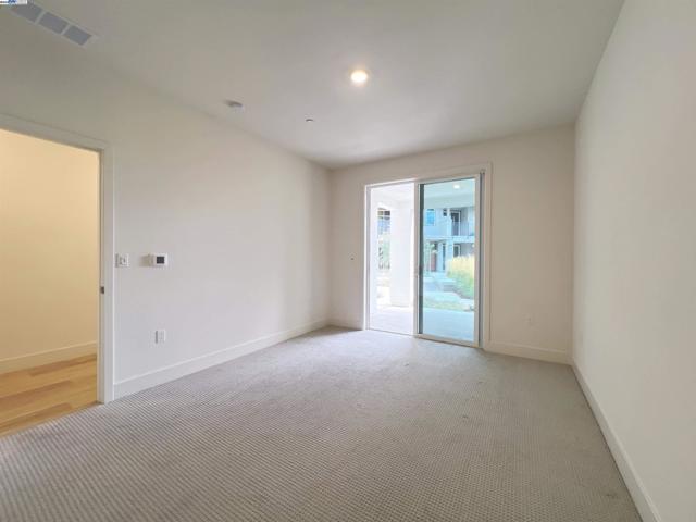 6260 Dove Ave, Dublin CA: https://media.crmls.org/mediaz/3cb2b5cb-0d2a-4bb9-b573-0e582ad6b7f8.jpg