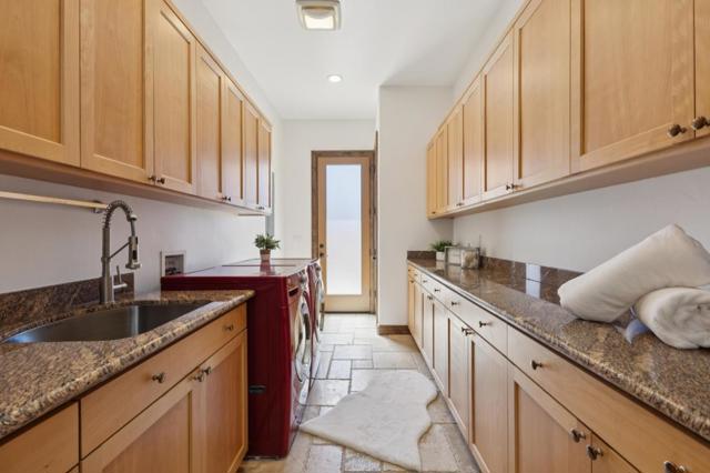 716 Rosewood Drive, Walnut Creek CA: https://media.crmls.org/mediaz/3cb3aea3-661b-4905-b51a-e0f55a84994e.jpg