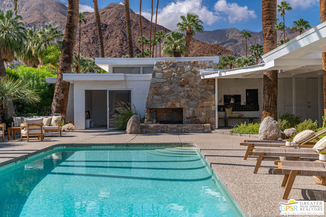 371 West Stevens Road, Palm Springs