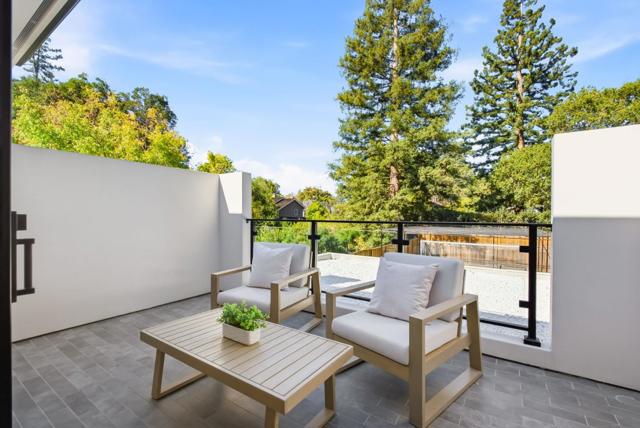 543 Tennyson Avenue, Palo Alto CA: https://media.crmls.org/mediaz/3cb3cce8-c9c6-4ffc-aeb9-9c2cf7de9951.jpg