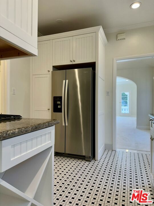 347 N Curson Avenue, Los Angeles CA: https://media.crmls.org/mediaz/3cb3f298-4621-4946-b34e-f668bad182ee.jpg