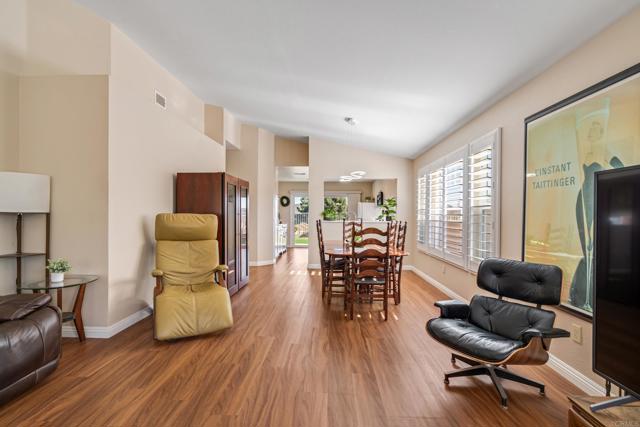 Detail Gallery Image 9 of 46 For 509 Avenida Verde, San Marcos,  CA 92069 - 3 Beds | 2 Baths