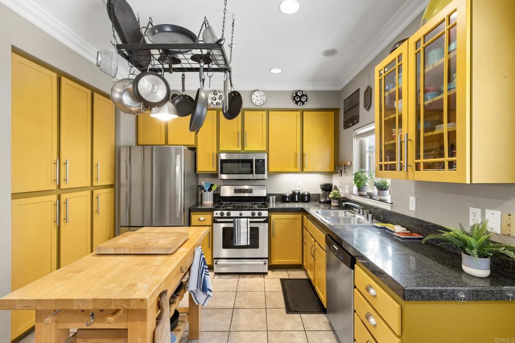 1869 Robsinson Ave - photo 13