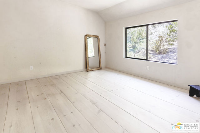25150 Cougar Road, Idyllwild CA: https://media.crmls.org/mediaz/3cb4c5ba-d340-4561-9488-92e932912137.jpg
