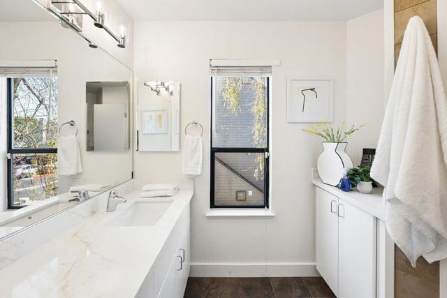 234 Shorebird Circle, Redwood City CA: https://media.crmls.org/mediaz/3cb5b6b1-e6d5-4519-a02b-3d9d8f07e071.jpg