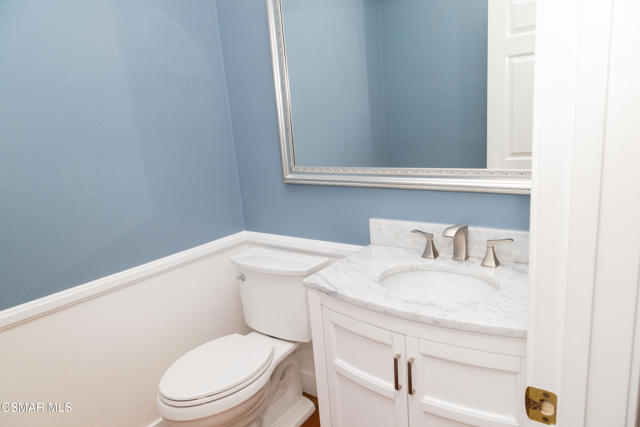 3154 Provence Place, Thousand Oaks CA: https://media.crmls.org/mediaz/3cb5cb9d-2551-4fff-8e1d-3b023ab87aa2.jpg