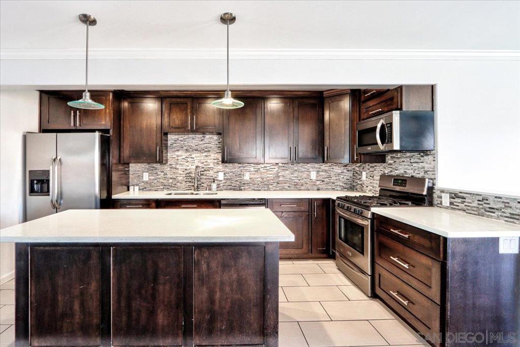 10442 Glenellen Ave - photo 5