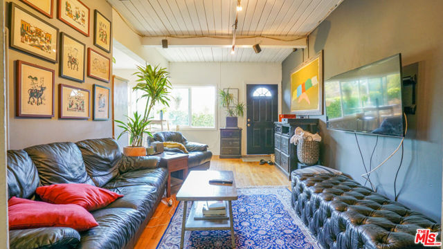 2513 Ocean Park Boulevard photo 4