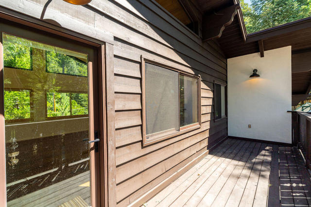 24718 Fern Valley Road, Idyllwild CA: https://media.crmls.org/mediaz/3cb733a9-85eb-4c71-bd4c-085a718ccc1c.jpg