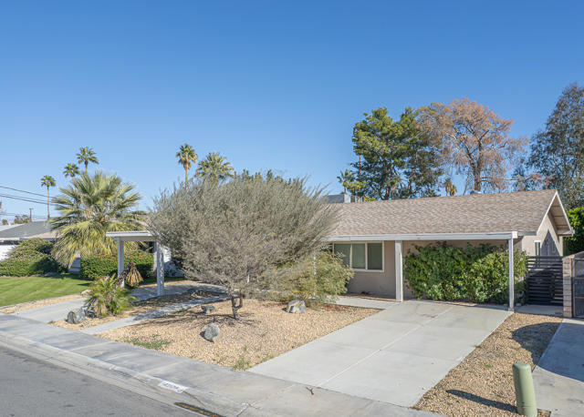 43120 Texas Avenue, Palm Desert CA: https://media.crmls.org/mediaz/3cb758e7-41ef-4b45-b3af-23684e102519.jpg