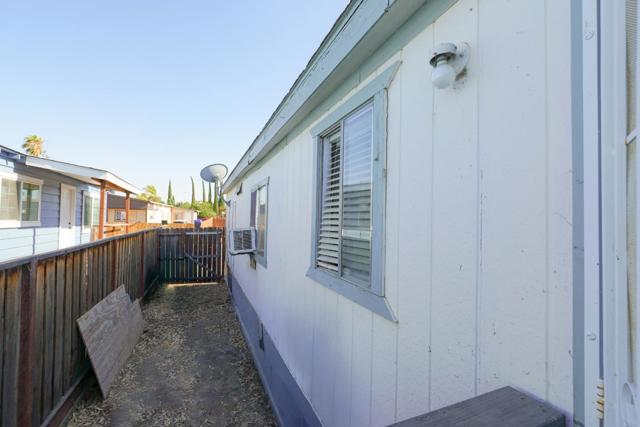 259 S Mercury Street, Santa Nella CA: https://media.crmls.org/mediaz/3cb76740-cce0-49bf-9ae6-9d04517885f7.jpg