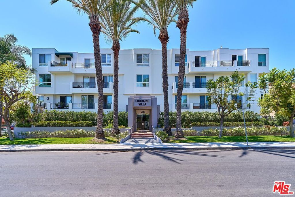 739 Lorraine Boulevard #103