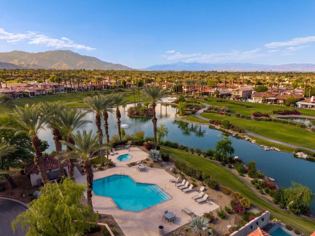 821 Deer Haven Circle, Palm Desert, CA 92211