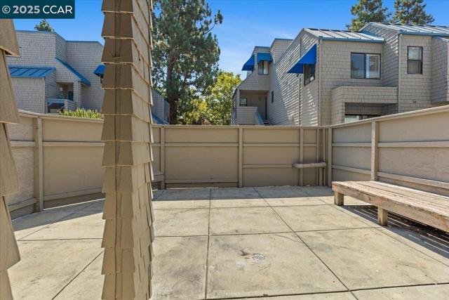 1063 Foxchase Dr, San Jose CA: https://media.crmls.org/mediaz/3cb9ffae-4f7b-4f61-bc2c-66977a1af746.jpg