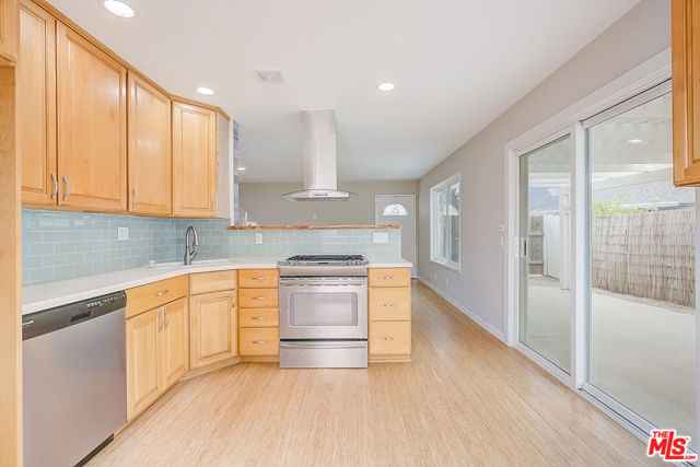 33 CALVADOS Drive photo 4
