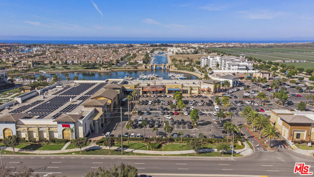 Seabridge Marketplace & Marina