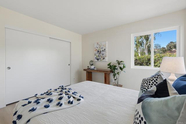 Detail Gallery Image 24 of 38 For 10896 Pointed Oak Ln, San Diego,  CA 92131 - 3 Beds | 2 Baths