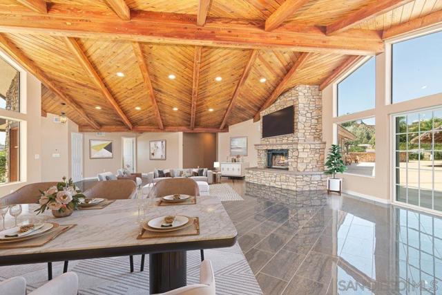 Image 6 of 75 For 37789 Avenida La Cresta