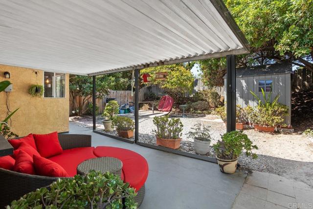 1529 Temple Heights Drive, Oceanside CA: https://media.crmls.org/mediaz/3cbe1140-903d-4df8-a5ef-fc3f278f7533.jpg