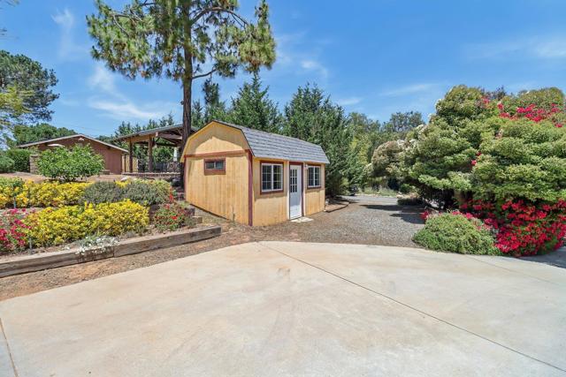 Detail Gallery Image 40 of 60 For 1575 Larson Ln, Fallbrook,  CA 92028 - 3 Beds | 2/1 Baths