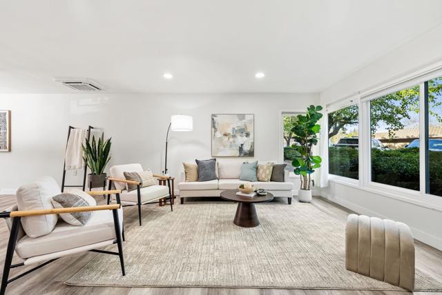 Detail Gallery Image 3 of 41 For 17173 Bernardo Center Dr, San Diego,  CA 92128 - 2 Beds | 2/1 Baths