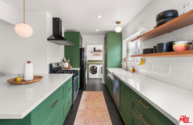 2451 Oregon Avenue, Long Beach, California 90806, 3 Bedrooms Bedrooms, ,2 BathroomsBathrooms,Single Family Residence,For Sale,Oregon,25603157